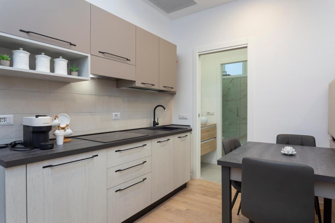 I Host Apartment - Val Strona 6 Милано Екстериор снимка