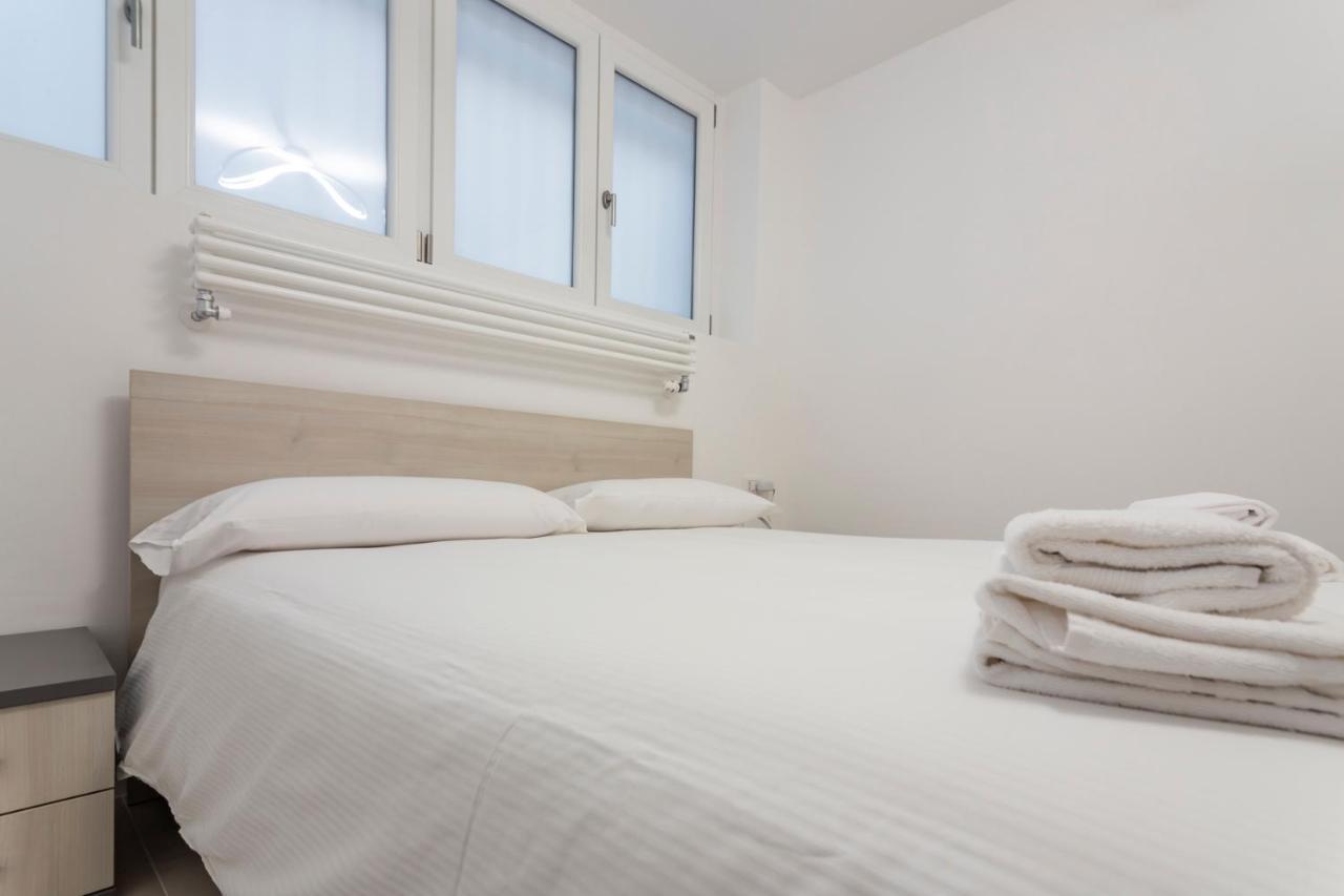 I Host Apartment - Val Strona 6 Милано Екстериор снимка