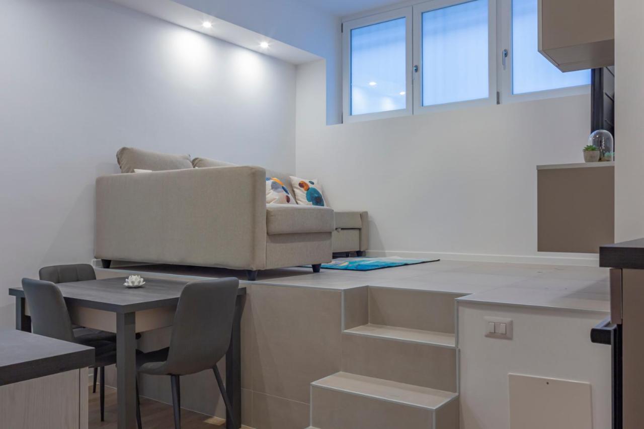 I Host Apartment - Val Strona 6 Милано Екстериор снимка